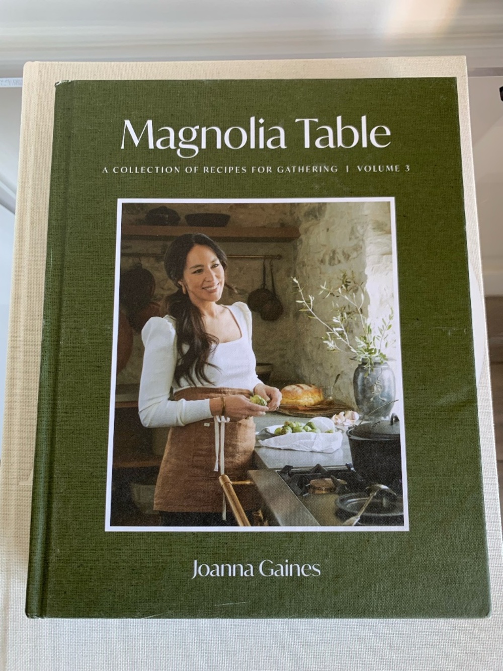 Coffee table/cooking book